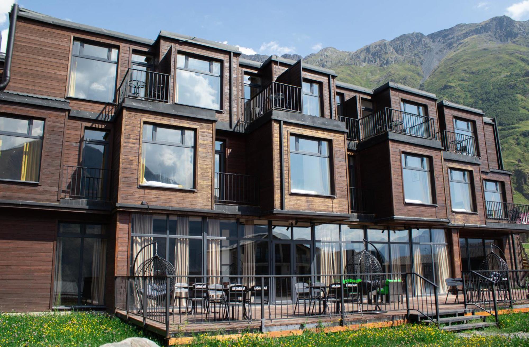 Melodia Kazbegi Hotel Eksteriør billede